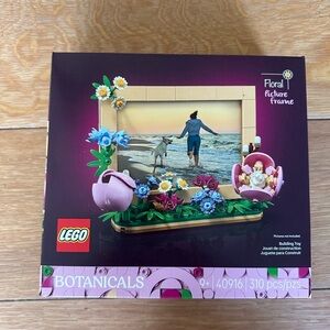 LEGO Floral Picture Frame - Pink, Blue & Green
